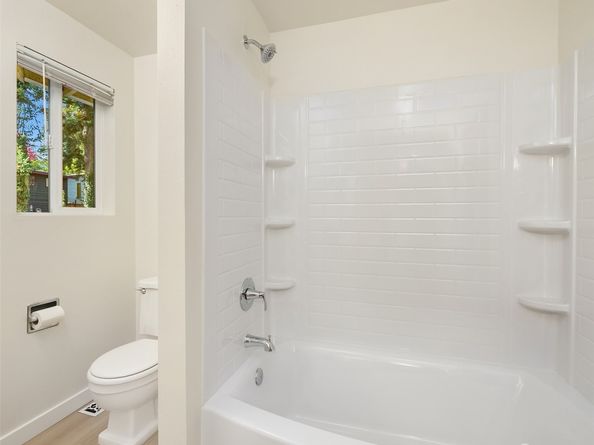 16017 Wallingford Avenue N, Shoreline WA 98133