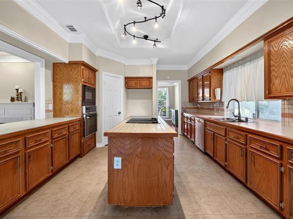 5108  Golden Lane , Fort Worth Texas 76123