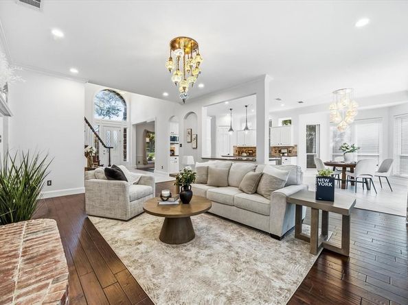 4624  Old Pond Drive , Plano Texas 75024