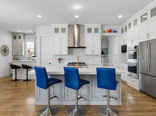 7514  Linwood Avenue , Dallas Texas 75209