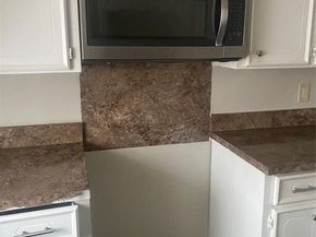 876  Dogwood Trail , Lancaster Texas 75146