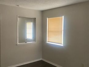 876  Dogwood Trail , Lancaster Texas 75146