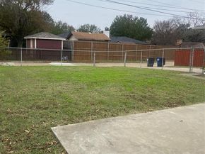 876  Dogwood Trail , Lancaster Texas 75146