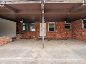 1500  Oak Cliff Road , Fort Worth Texas 76103