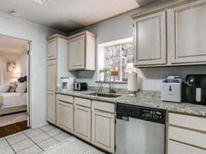 3005  6th Avenue , Fort Worth Texas 76110