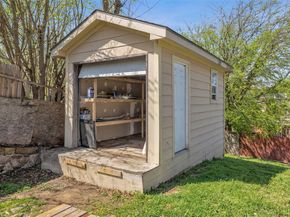 1307  Hayes Street , Cedar Hill Texas 75104