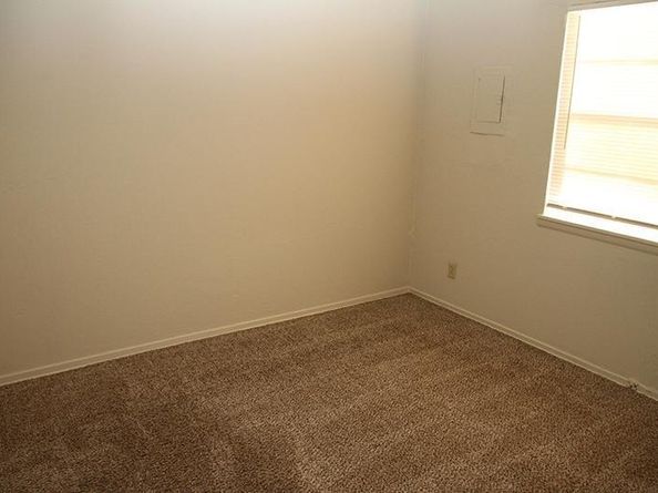 401  Hallvale Drive , White Settlement Texas 76108