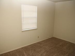 401  Hallvale Drive , White Settlement Texas 76108