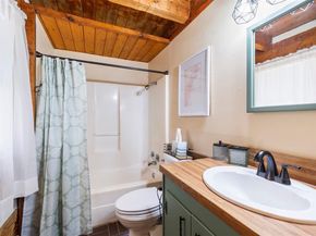 301  Bronco Trail , Oak Point Texas 75068