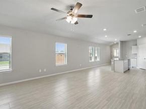 712  SHADED GROVE Drive , Denton Texas 76259