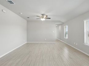 712  SHADED GROVE Drive , Denton Texas 76259