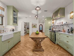 2336  Medford Court E, Fort Worth Texas 76109