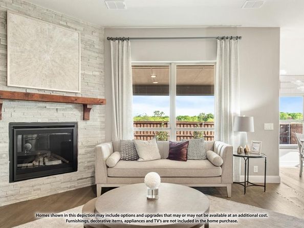 824  Alamo Court , DeSoto Texas 75115