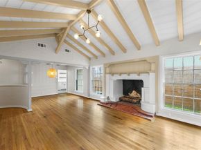 311 N Tennant Street , Dallas Texas 75208