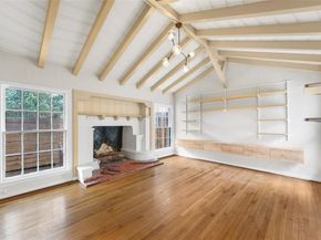 311 N Tennant Street , Dallas Texas 75208