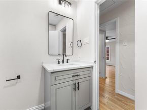 311 N Tennant Street , Dallas Texas 75208