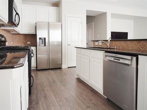 6819  Deseo  , Irving Texas 75039