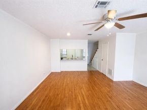 17  Abbey Road , Euless Texas 76039