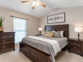 17  Abbey Road , Euless Texas 76039