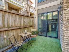 5200  Martel Avenue  9B, Dallas Texas 75206