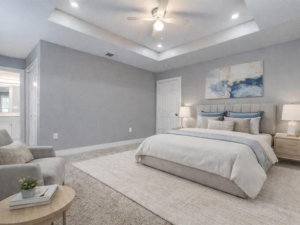 1004  Muncie Avenue , Dallas Texas 75212