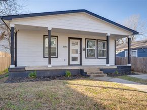 1004  Muncie Avenue , Dallas Texas 75212