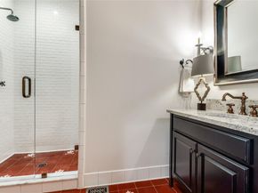 7002  Lakewood Boulevard , Dallas Texas 75214