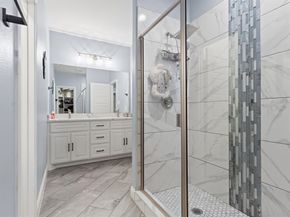 2512  High Crest Avenue , Fort Worth Texas 76111