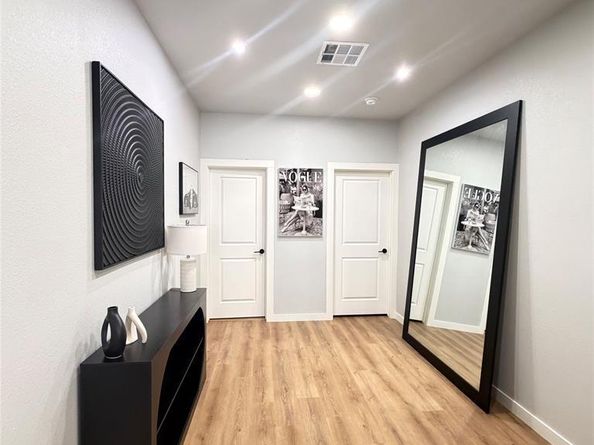 1654  Hudspeth Avenue , Dallas Texas 75216