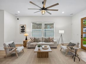1206  Vermont Avenue , Dallas Texas 75216