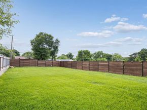 1206  Vermont Avenue , Dallas Texas 75216