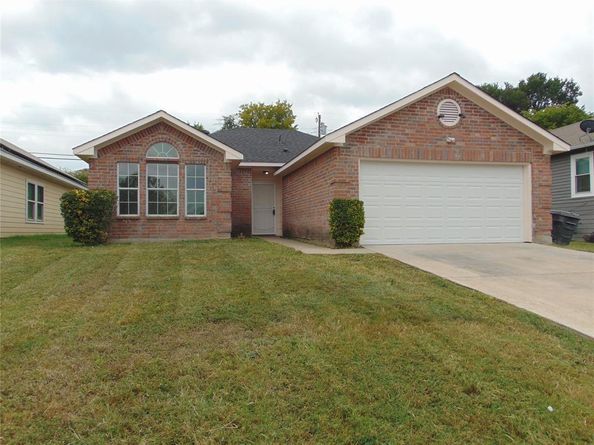 2538  Camel Court , Dallas Texas 75241