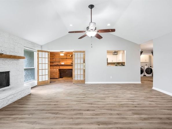852  Bronco Lane , Plano Texas 75023