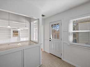 6043  Llano Avenue , Dallas Texas 75206