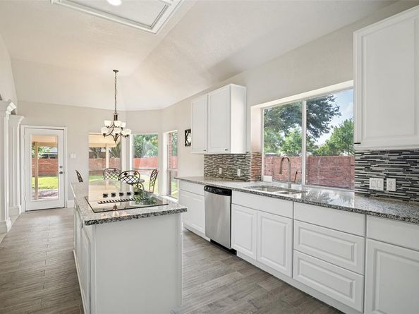 3631  Mackenzie Lane , Richardson Texas 75082