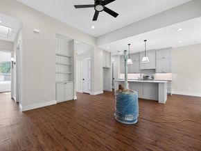 3711  Metropolitan Avenue , Dallas Texas 75210