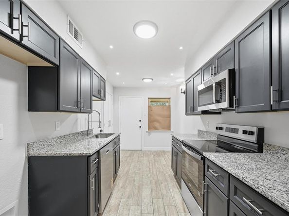 11400  Park Central Place  C, Dallas Texas 75230