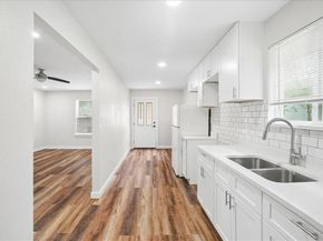 1455  Honor Drive , DeSoto Texas 75115