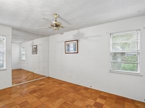 1810  Ridgewood Street , Irving Texas 75062