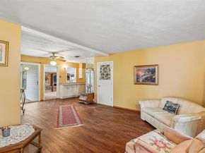 1810  Ridgewood Street , Irving Texas 75062