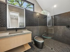 8915  San Benito Way , Dallas Texas 75218