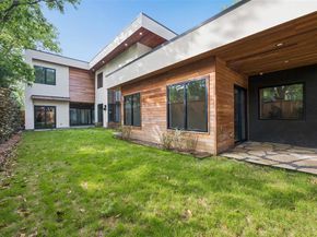 8915  San Benito Way , Dallas Texas 75218