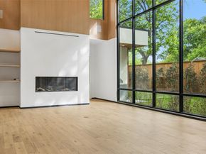 8915  San Benito Way , Dallas Texas 75218