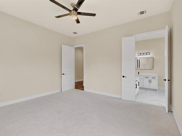 103 N Wisteria Street , Mansfield Texas 76063