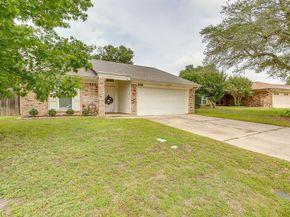 2135  Reverchon Drive , Arlington Texas 76017