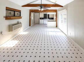 1815 N Bell Avenue , Denton Texas 76209