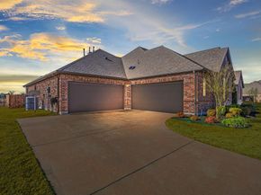800  Yasmin Court , Heath Texas 75126