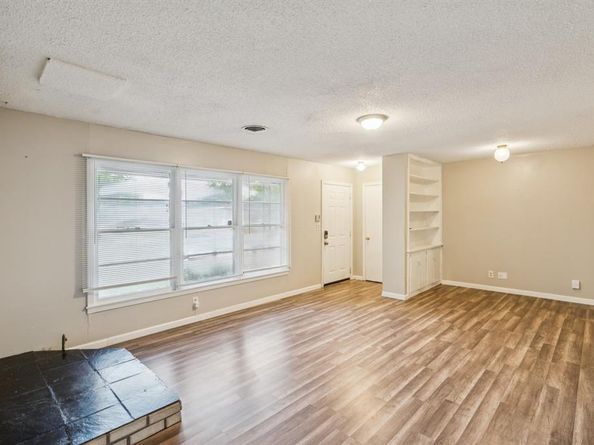 5313  Fossil Drive , Haltom City Texas 76117
