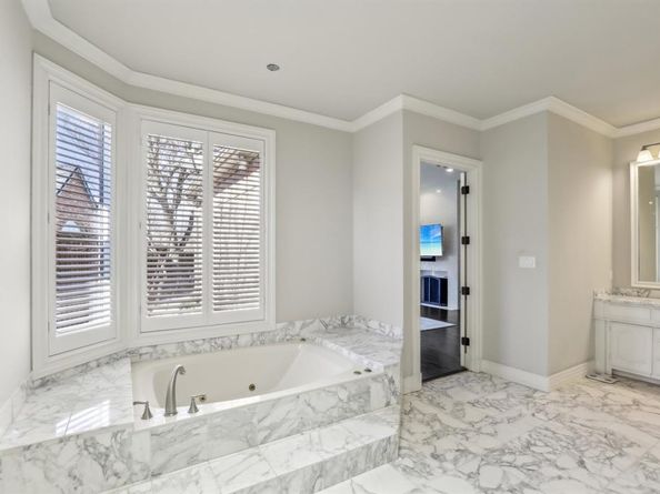 17611  Cedar Creek Canyon Drive , Dallas Texas 75252