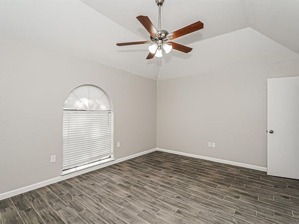 2206  Reading Road , Arlington Texas 76011